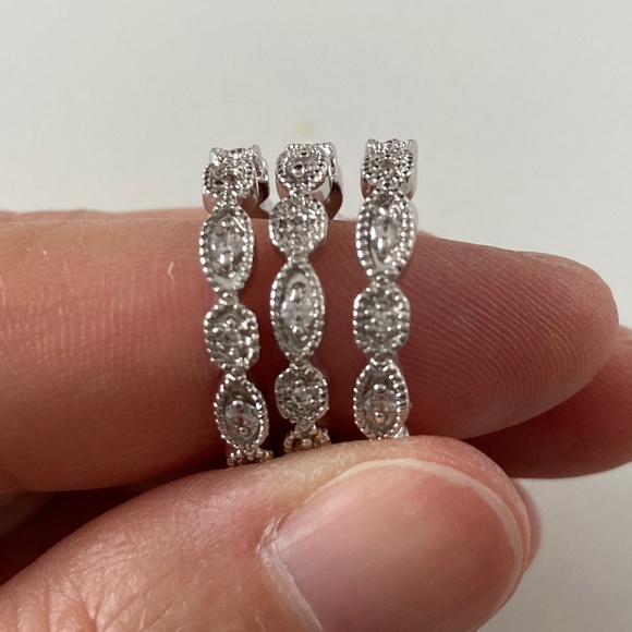 Stella & Dot Stackable Rings Deco - Silver - Size 6 - Picture 3 of 7